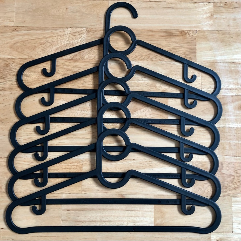 Clothes Hangers IKEA SPRUTTIG 15" Black PP-C 22092 Made in Poland 6 Pack